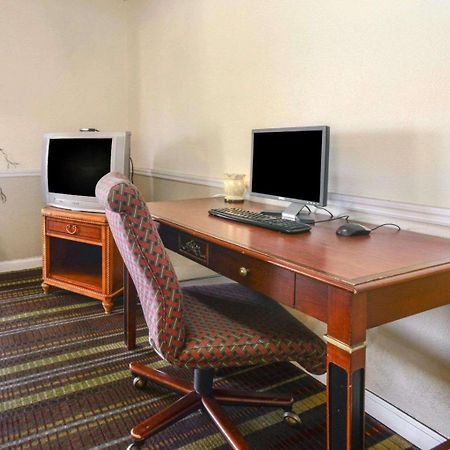 Econo Lodge Inn & Suites Carbondale Luaran gambar