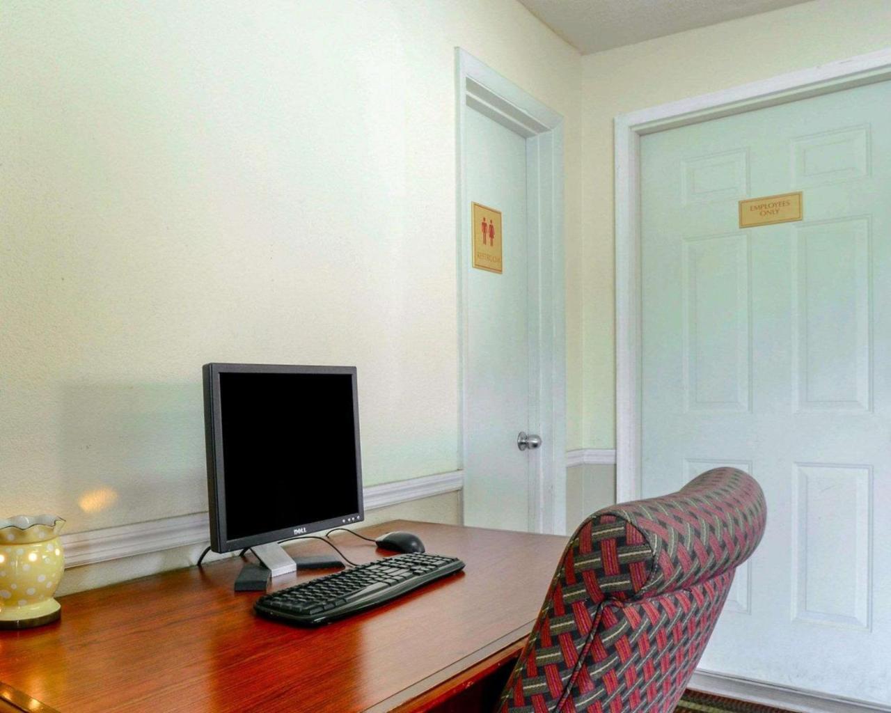Econo Lodge Inn & Suites Carbondale Luaran gambar