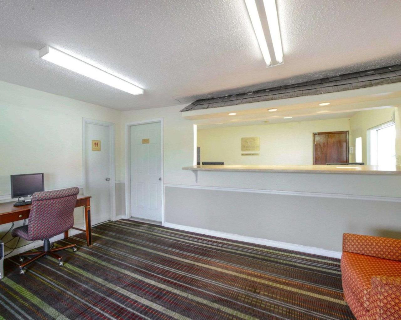 Econo Lodge Inn & Suites Carbondale Luaran gambar