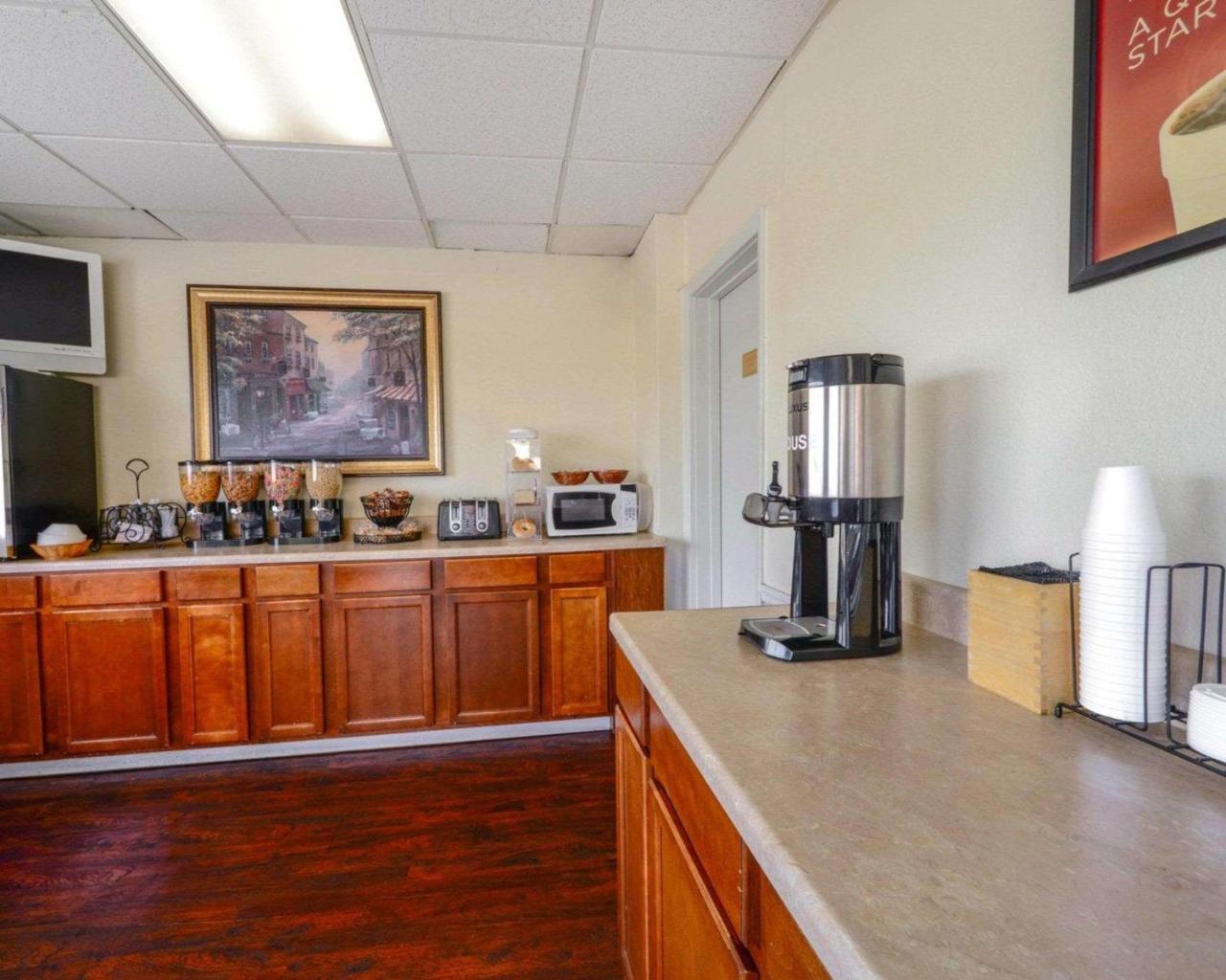 Econo Lodge Inn & Suites Carbondale Luaran gambar